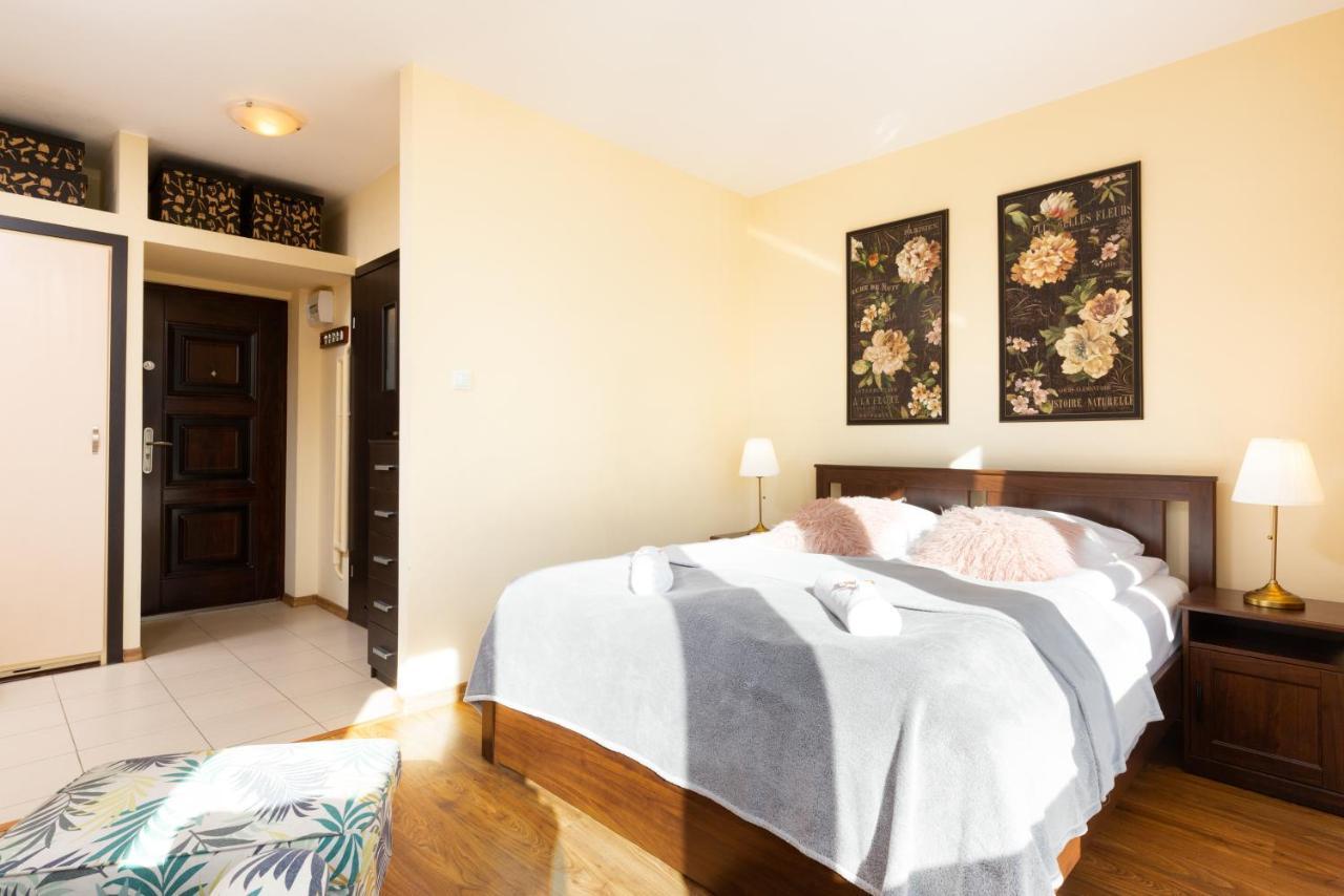 Apartments City Center Krucza By Renters Βαρσοβία Εξωτερικό φωτογραφία